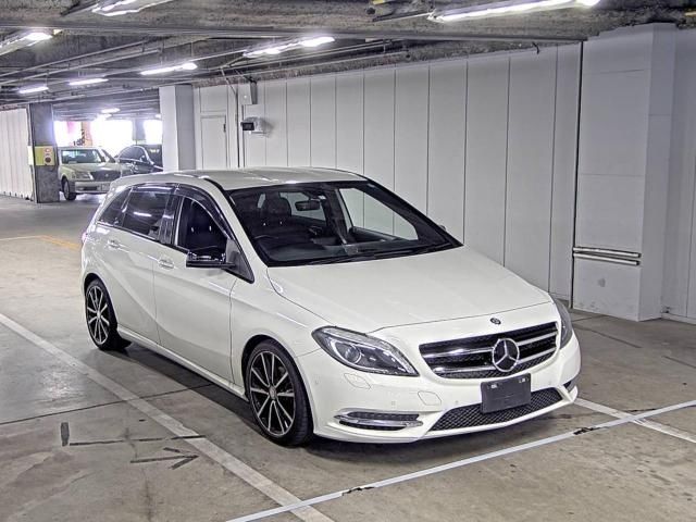 23 Mercedes benz B class 246242 2014 г. (ZIP Osaka)